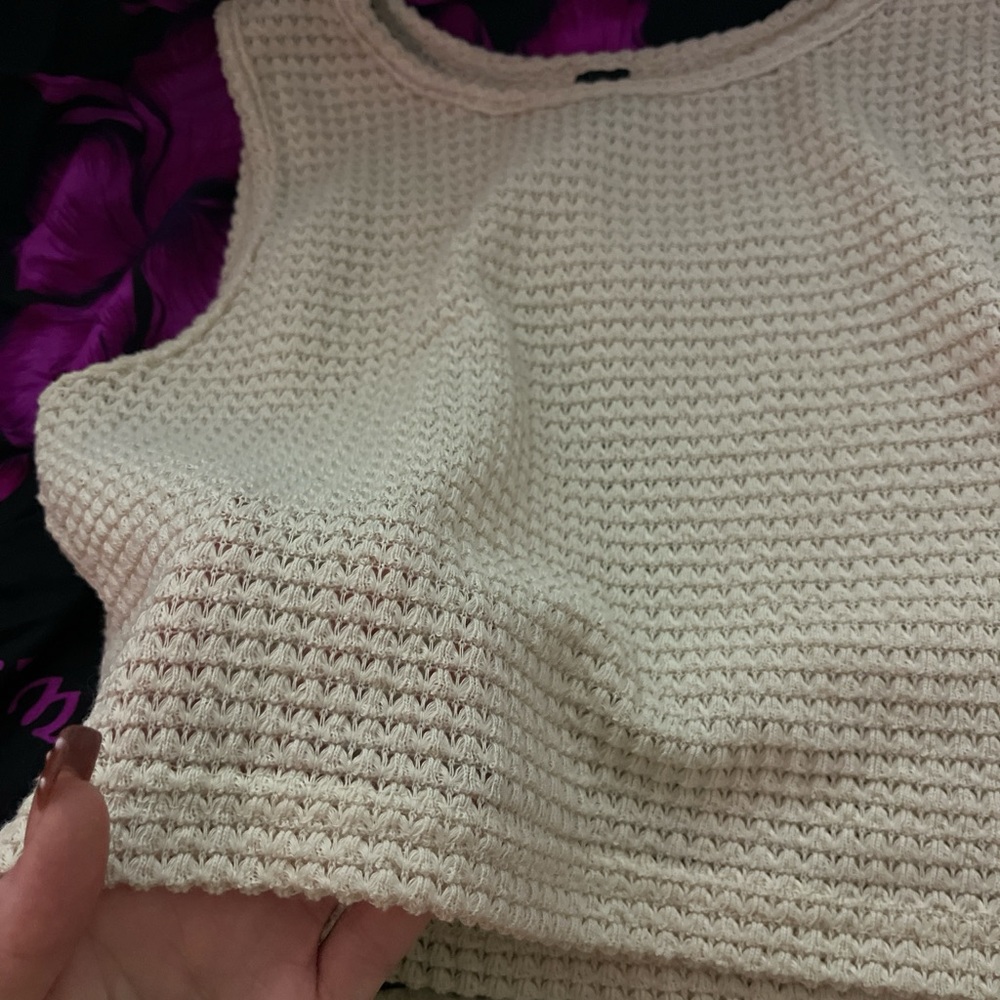 Sleeveless Knit Tank Top in Cream